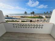 Apartamento T2 remodelado frente mar em Quarteira, Algarve