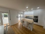 Apartamento T2 Remodelado no Centro da Póvoa de Varzim...
