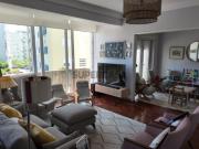 Apartamento T2 Remodelado no Restelo Elegância e...