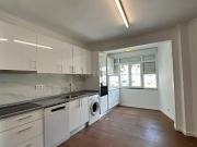 Apartamento T2 Remodelado para Arrendamento em Linda a Velha