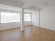 Apartamento T2, remodelado Quinta das Palmeiras