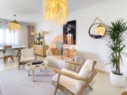 Apartamento T2 Renovado, 2 WC com Varandas em zona... Apartamento T2 Renovado, 2 WC com Varandas em zona...