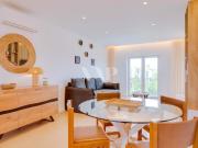 Apartamento T2 Renovado com Piscina e Licença AL em...