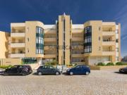 Apartamento T2 Renovado com Vista Mar e Terraço de 100m²...