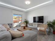 Apartamento T2 Renovado em Quarteira – Conforto e...