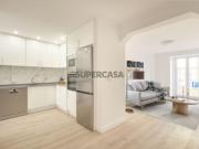 Apartamento T2 Renovado Graça junto à Vila Berta