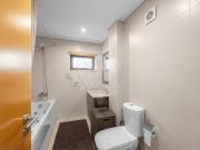 Apartamento T2, Santo António Dos Cavaleiros e Frielas,...