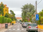 Apartamento T2 sem móveis inserido em condomínio em S....