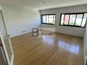 Apartamento T2 Seminovo no Centro da Costa da Caparica