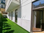 Apartamento T2, terraço de 53m2 novo, na praça do Chile...