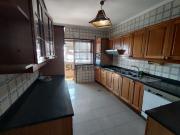 Apartamento T2 transformado em T4, localizado junto ao...