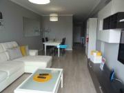 Apartamento T2, último piso com varanda e boa vista