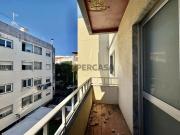 Oportunidade! Apartamento T2 em fase de Remodelação |...