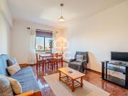 Apartamento T2, zona residencial, 4 minutos Praia da...