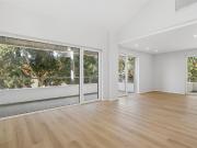 Apartamento T3+1 c/ Mezanine, Centro Carcavelos 208m²...