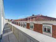 Apartamento T3+1 com garagem, junto ao Chiado, Lisboa