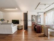 Apartamento T3 duplex com garagem, em Serralves, no Porto