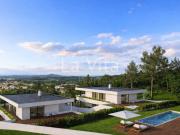 Moradia T3+1, em condomínio fechado, com piscina...