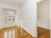 Apartamento T3+1 Renovado com conforto e charme no...