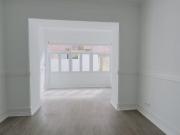 Apartamento T3+1 renovado, sem mveis para arrendamento...