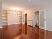 Apartamento T3+1 totalmente renovado