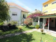 Apartamento T3+2 com jardim e estúdio independente. |...