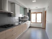 Apartamento T3+2 duplex, com box para 2 carros na...