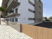 Apartamento T3+2 Duplex com Piscina e Garagem em...
