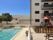 Apartamento T3+2 Duplex em Condomínio com Piscina...