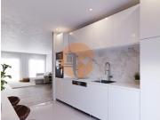 Apartamento T3, 1.º andar, com estacionamento em...