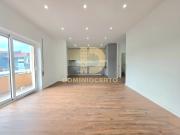 Apartamento T3 3 varandas Box Renovado