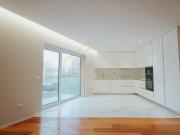 Apartamento T3 a 400 metros da praia | Póvoa de Varzim