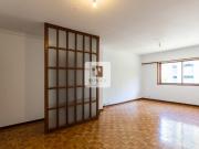 Apartamento T3 à Avenida de França / Boavista Réplica...