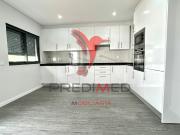 Apartamento T3 à venda em Quelfes, concelho de Olhão,...