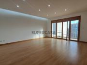 Apartamento T3 C/4 parqueamentos Odivelas Urb Colinas do...