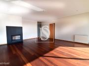 Apartamento T3, c/ SUITE, 2 varandas e GARAGEM, na Pvoa...