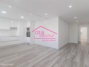 Apartamento T3 com 105 m2 com SUTE e varanda REMODELADO...