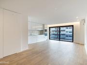 Apartamento T3 com 146m, Duas Sutes e Duas Varandas Rua...