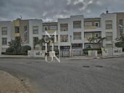 Apartamento T3 com 190m², localizado na Estrada de Porto...