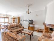 Apartamento T3 com amplas áreas e lugar de garagem