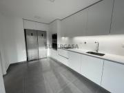 Apartamento T3 com box e terraço Condomínio Privado