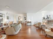 Apartamento T3 com dois lugares de garagem em Aliados,...