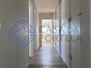 Apartamento T3 com elevador e garagem no Foco