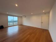 Apartamento T3 com estacionamento, Alto da Barra, Oeiras