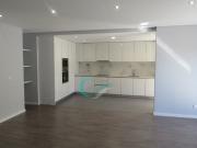 Apartamento T3 com estacionamento em Santa Marta do... Apartamento T3 com estacionamento em Santa Marta do...