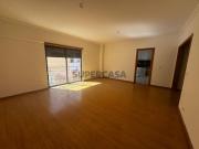 Apartamento T3 com Excelente Área na Brandoa Amadora...