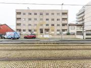 Apartamento T3 com excelente exposição solar, box...