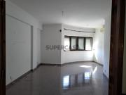 Apartamento T3 com garagem box