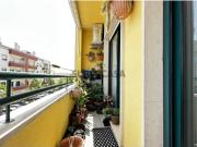 Apartamento T3 com garagem box e arrecadação nas Janelas...