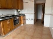 Apartamento T3 com Garagem Box no Centro da Vila de Tábua